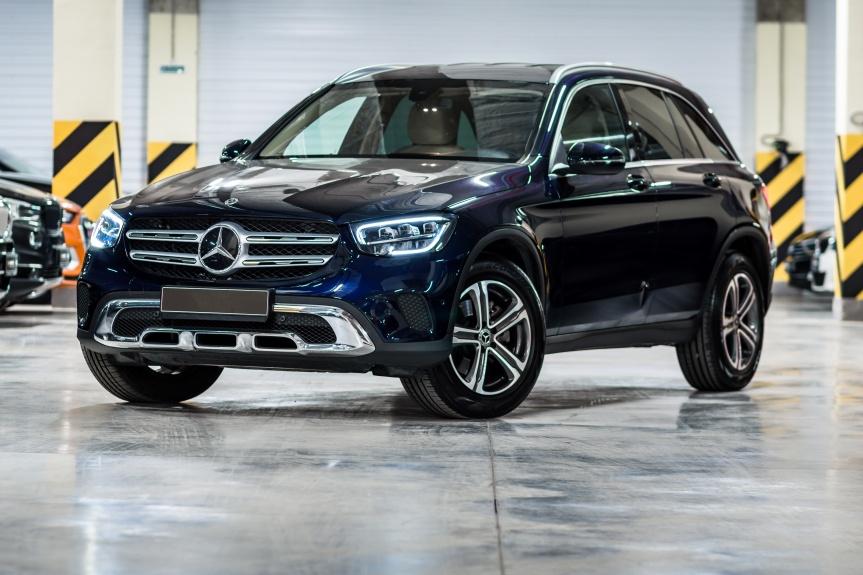 Mercedes: guidala con il Noleggio a Lungo Termine di CarPlanner