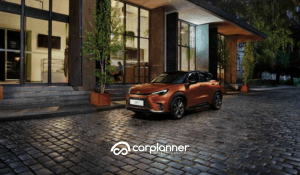 Lexus LBX: Prezzi, Consumi, Dimensioni, Interni | Guida 2025